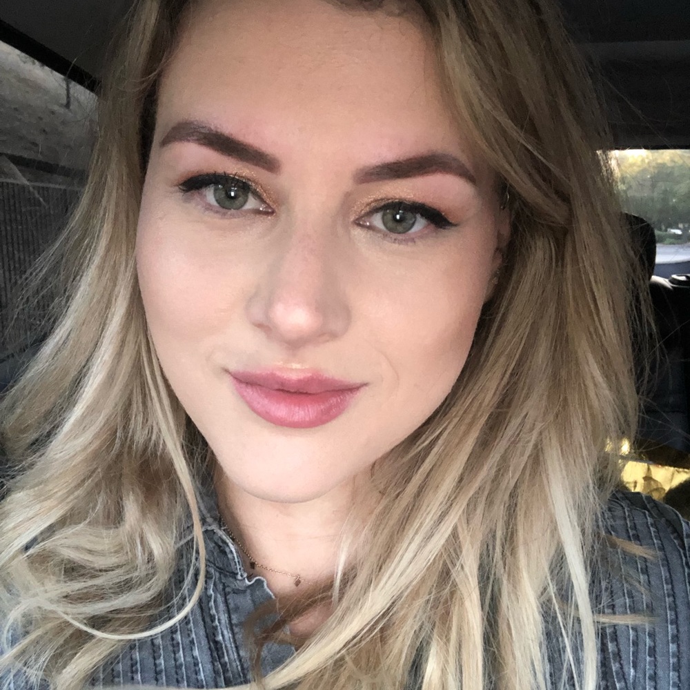 Meet your Posher, Nikki